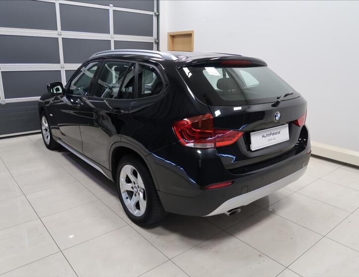 BMW X1 6