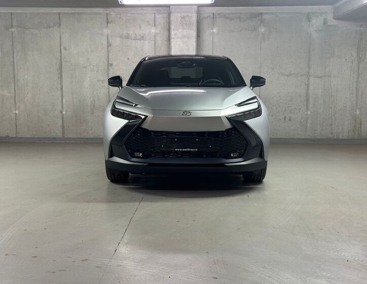 Toyota C-HR 2