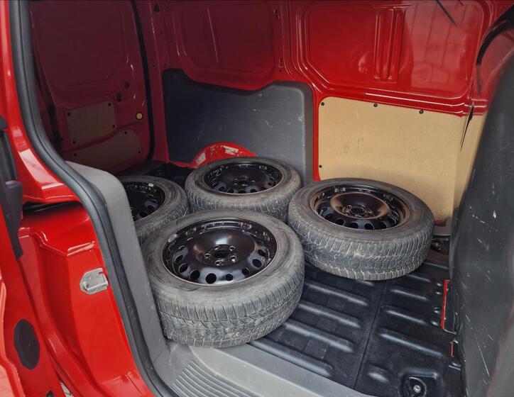 Ford Transit 16
