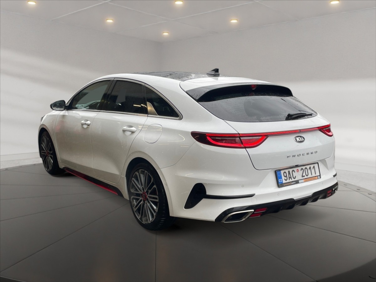 KIA ProCeed