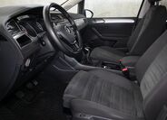 Volkswagen Touran 9