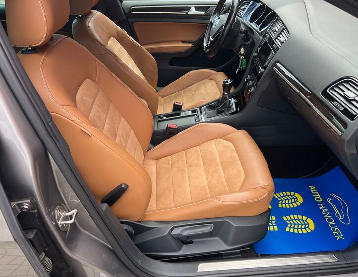 Volkswagen Golf 15