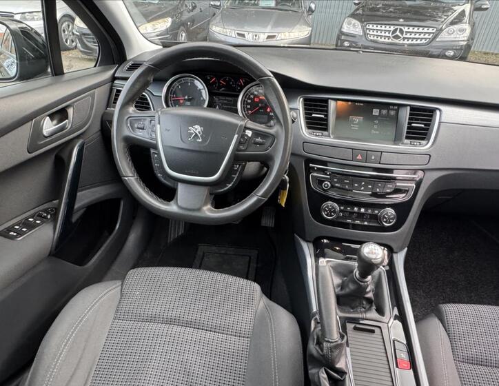 Peugeot 508 36