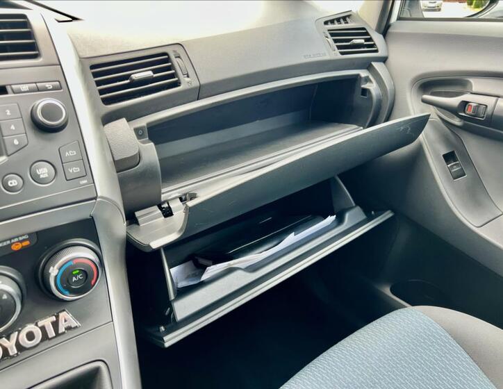 Toyota Verso 35