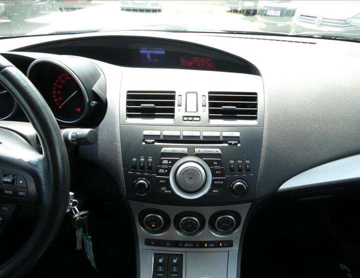 Mazda 3 29