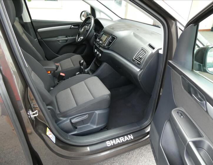 Volkswagen Sharan 16