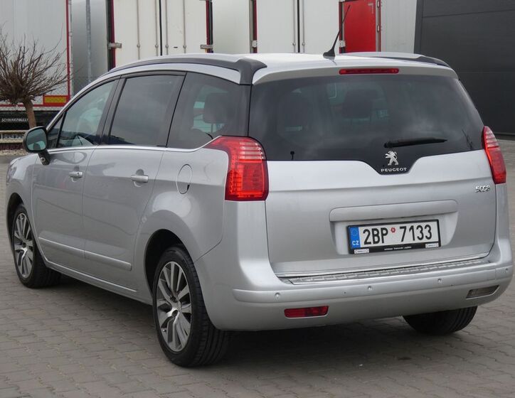 Peugeot 5008 7