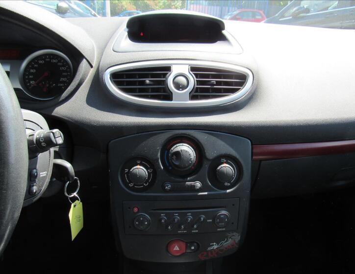 Renault Clio 15