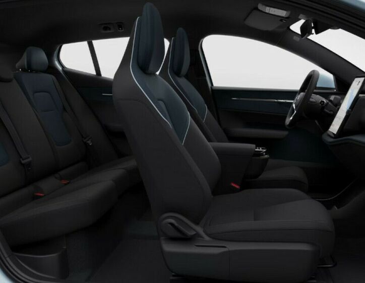 Volvo EX30 13
