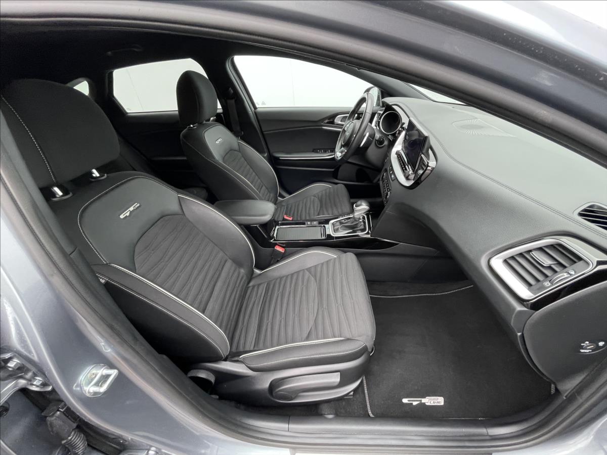KIA ProCeed