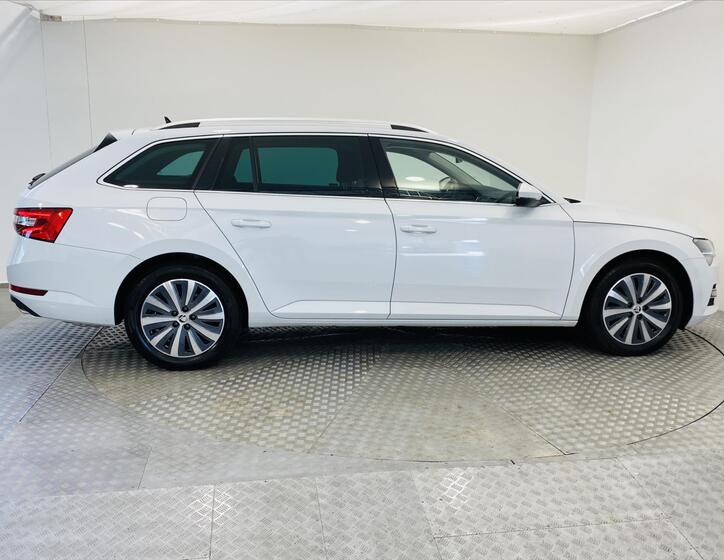 Škoda Superb 24