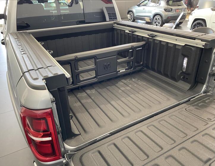 Dodge RAM 5