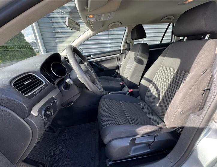Volkswagen Golf 11