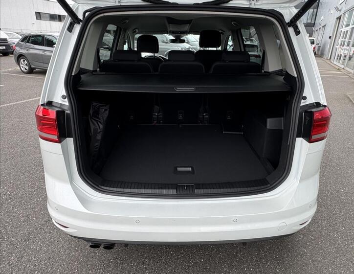 Volkswagen Touran 6