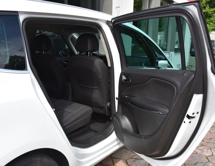 Opel Zafira 18