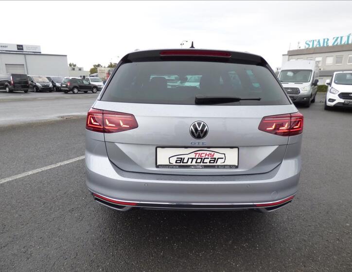 Volkswagen Passat 4