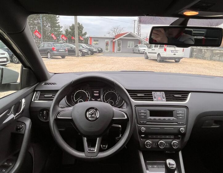 Škoda Octavia 25