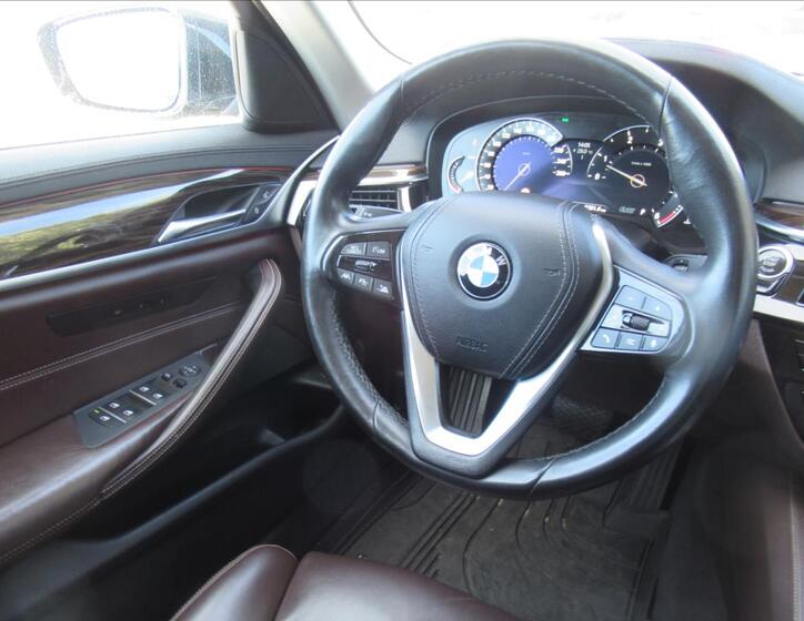 BMW Řada 5 12