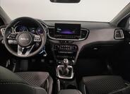 KIA XCeed 10