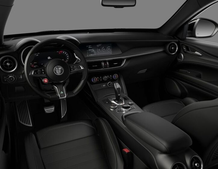 Alfa Romeo Stelvio 5