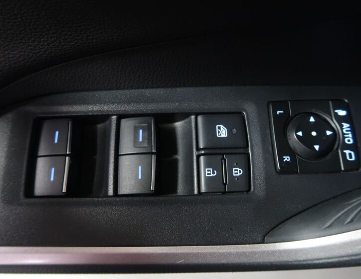 Toyota RAV4 20