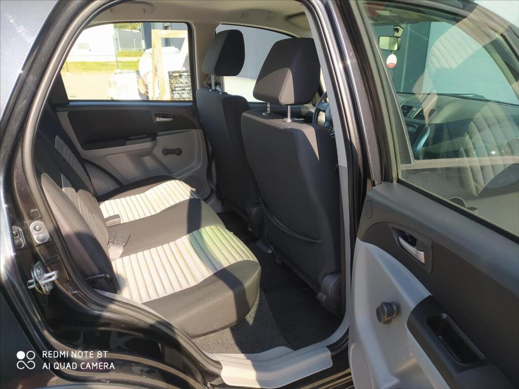 Suzuki SX4 7