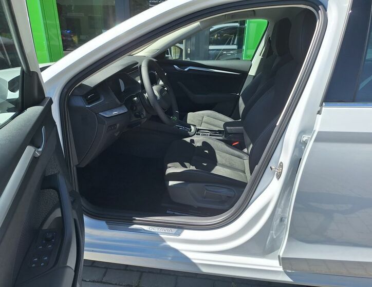 Škoda Octavia 9