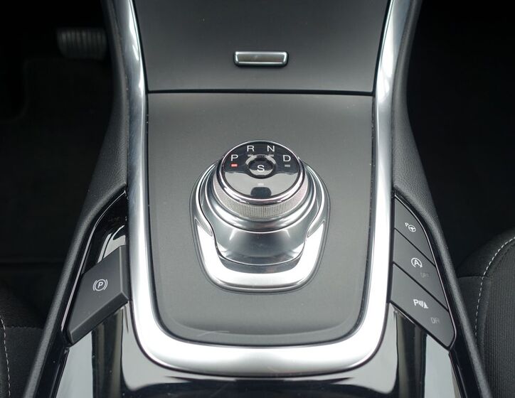 Ford Galaxy 19