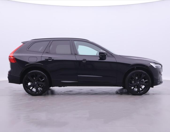Volvo XC60 8