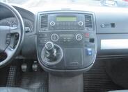 Volkswagen Multivan 14