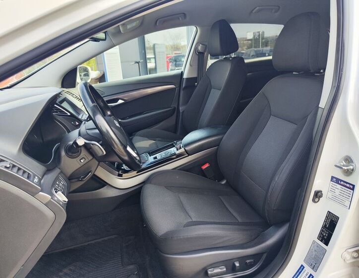Hyundai i40 13