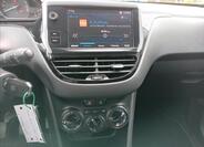 Peugeot 208 15