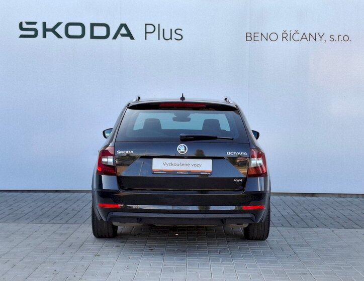 Škoda Octavia 14