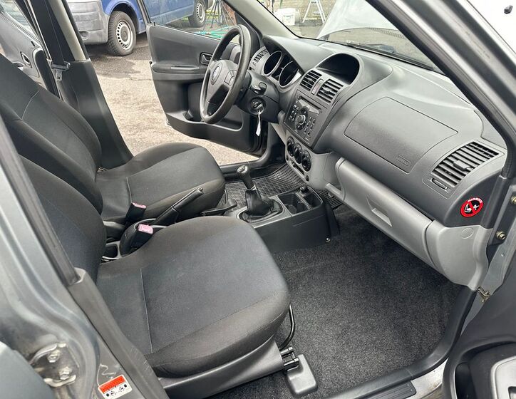 Subaru Justy 8