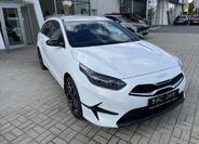 KIA Ceed 4