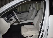 Volvo XC60 8