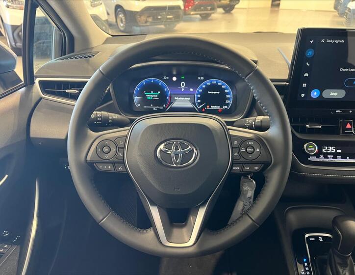 Toyota Corolla 9