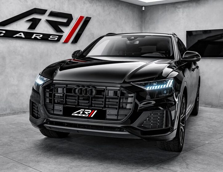 Audi Q8 3
