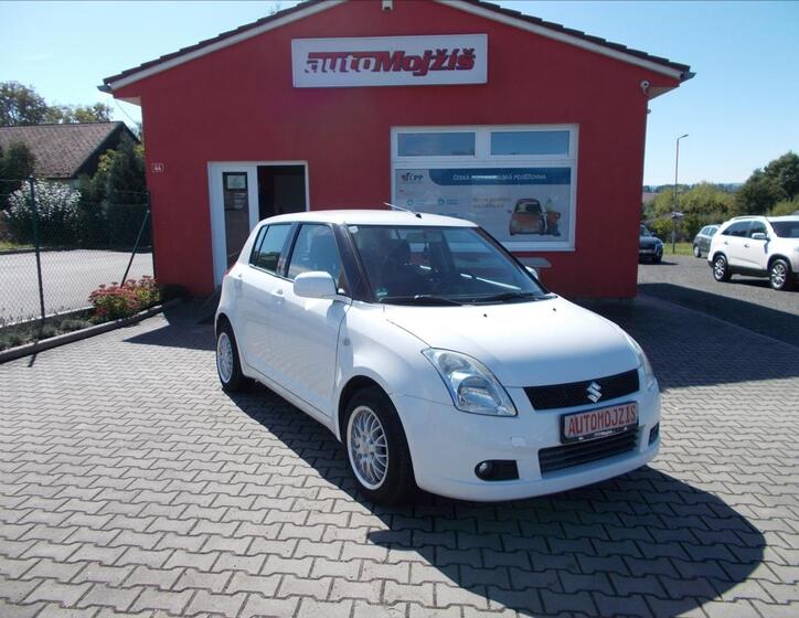 Suzuki Swift 1