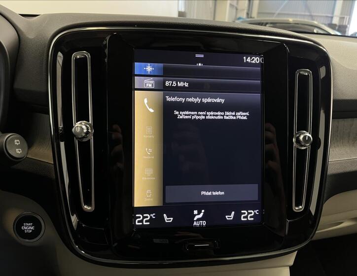 Volvo XC40 8