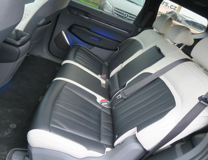 KIA EV9 31
