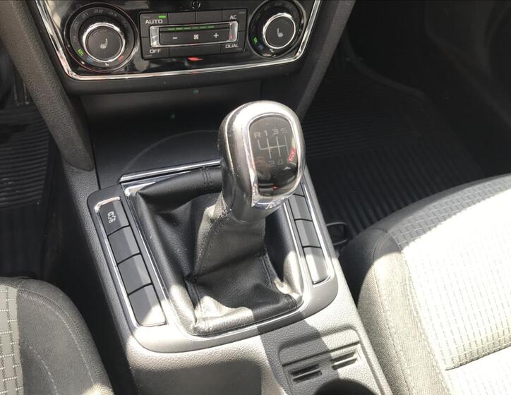 Škoda Superb 13