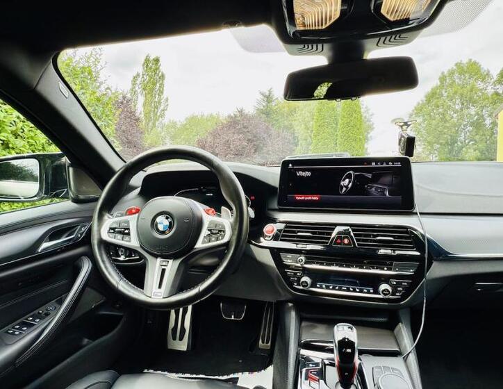 BMW M5 6