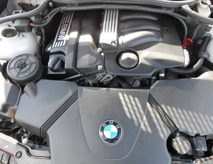 BMW Řada 3 8