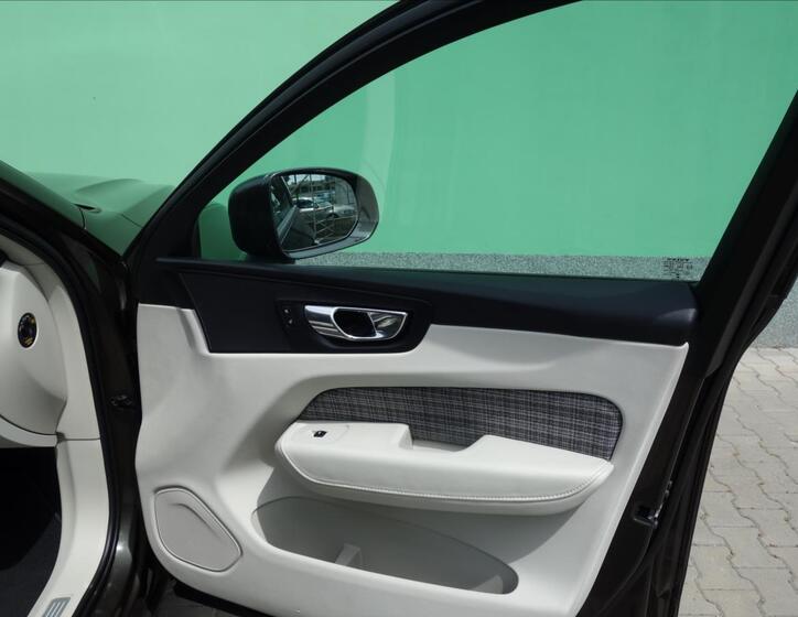 Volvo XC60 33
