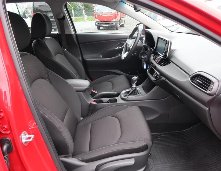 Hyundai i30 13