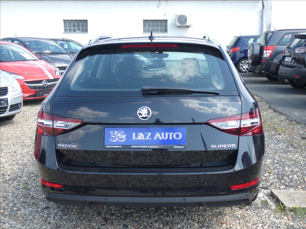 Škoda Superb