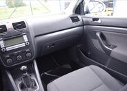 Volkswagen Golf 49