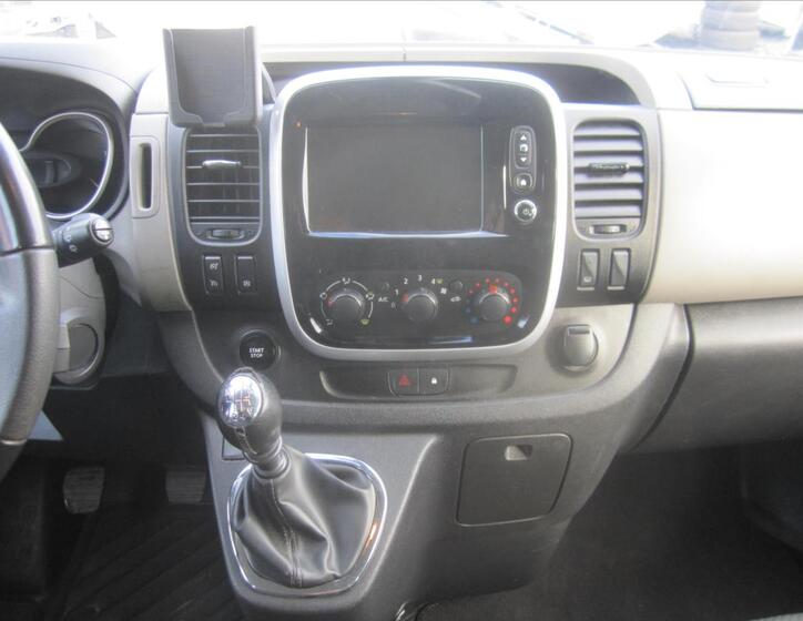 Renault Trafic 9