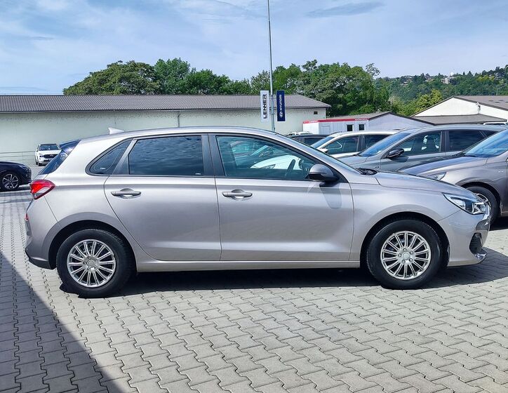 Hyundai i30 4